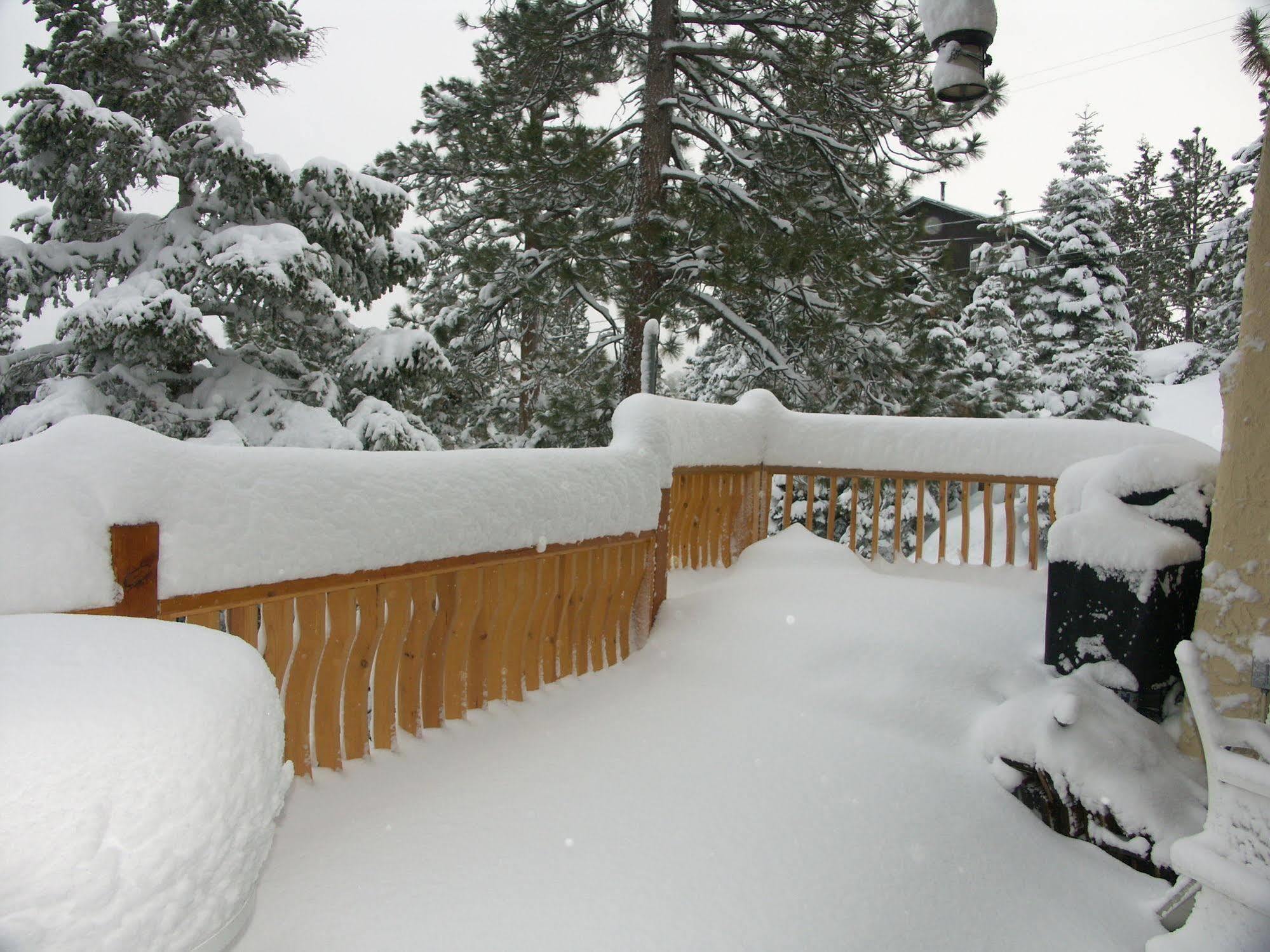 Where Eagles Fly Bed & Breakfast Elk Point Exterior photo